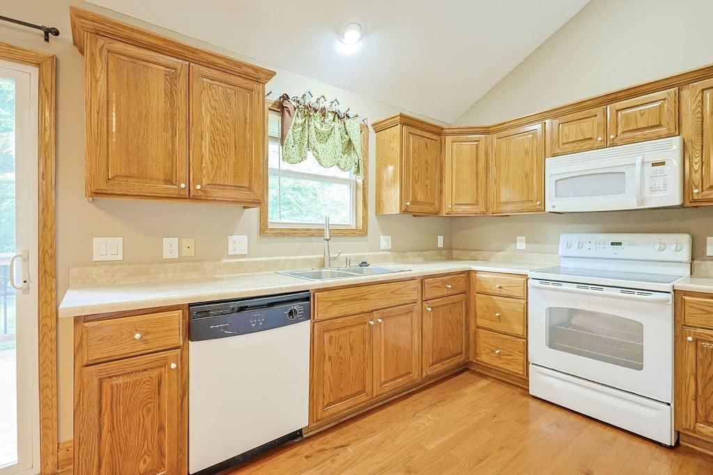 3218 Morton Lane — photo 10