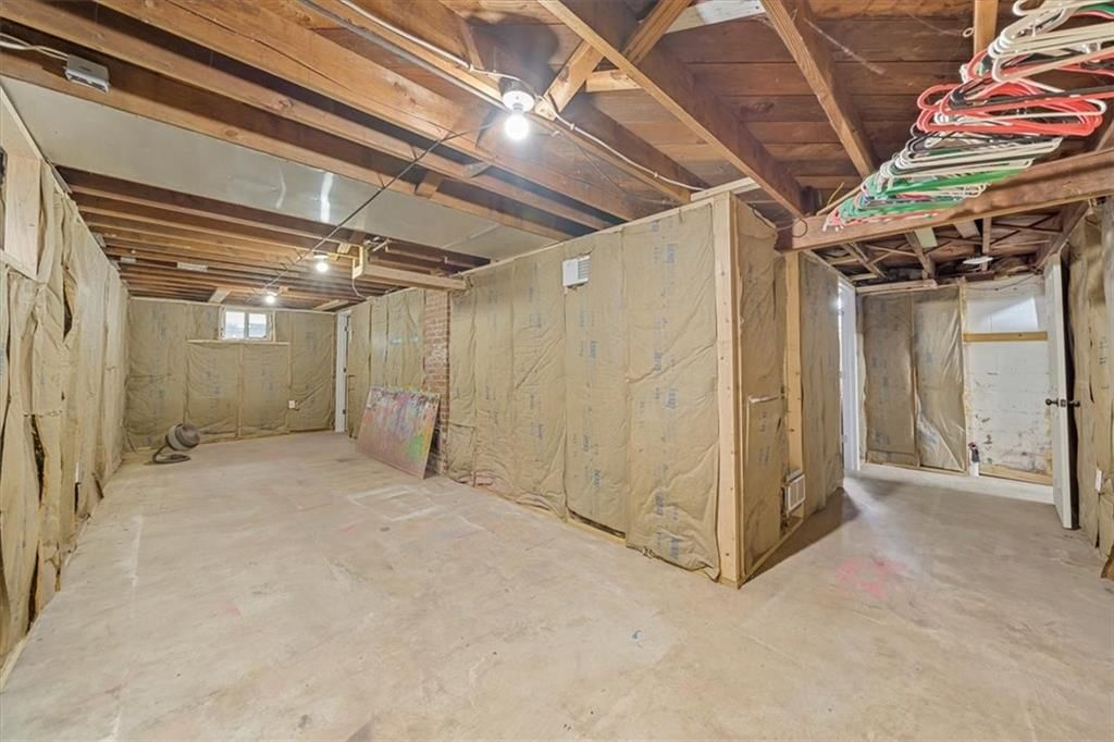 2504 NE 60th Street — photo 14