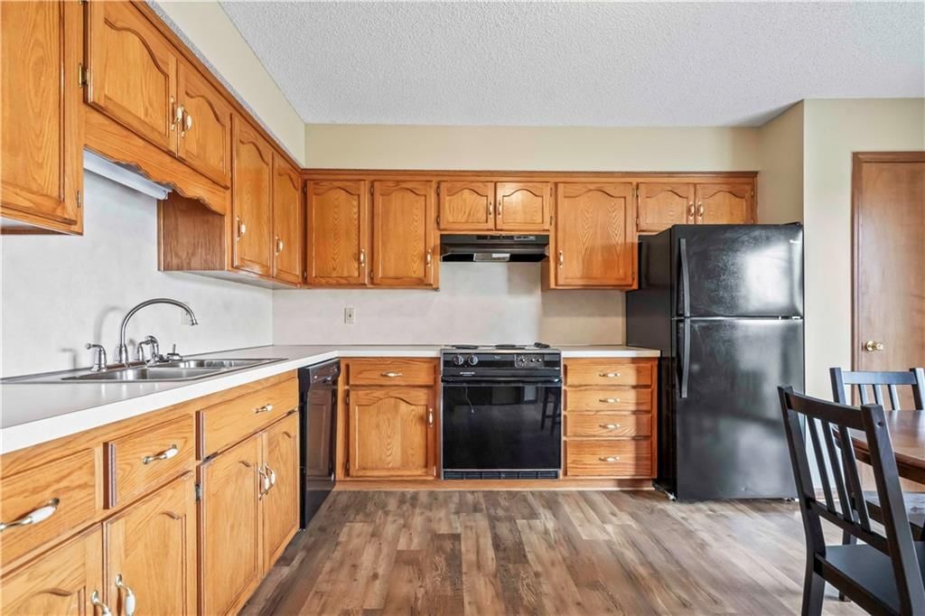1115 Durham Drive — photo 8