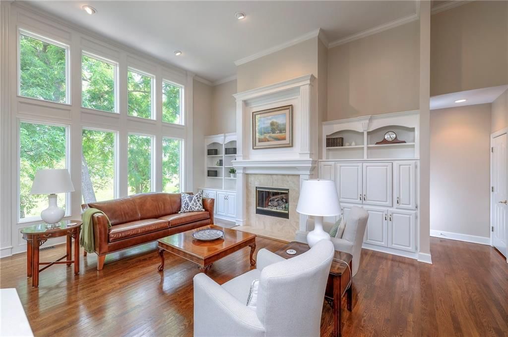 20324 W 98th Street — photo 8