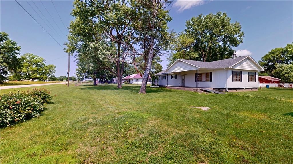 16813 E M Highway — photo 8
