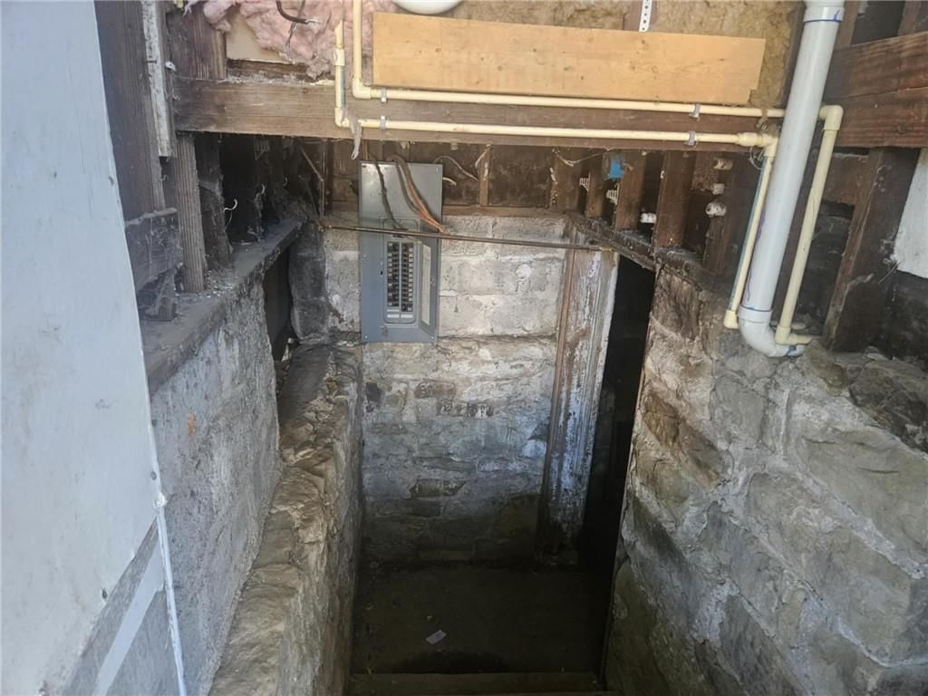 303 W Park Street — photo 14