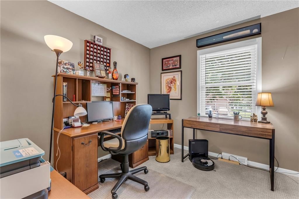 12310 W 68th Street — photo 11