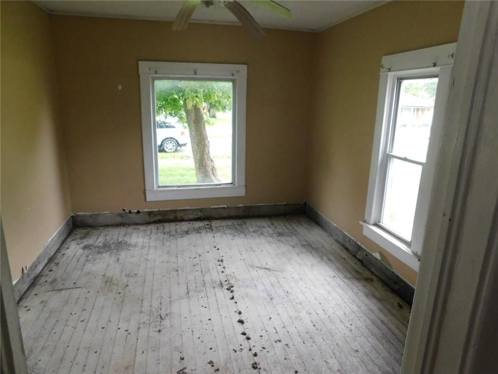611 E 21st Street — photo 4