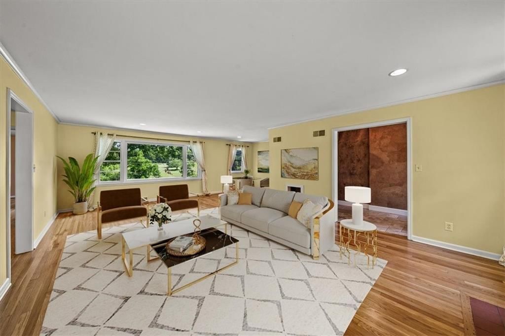 2306 Red Bridge Terrace — photo 5