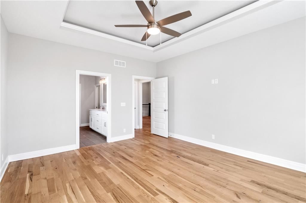 Photo 11 of 36 - 25437 W 149th Terrace, Olathe, KS 66061