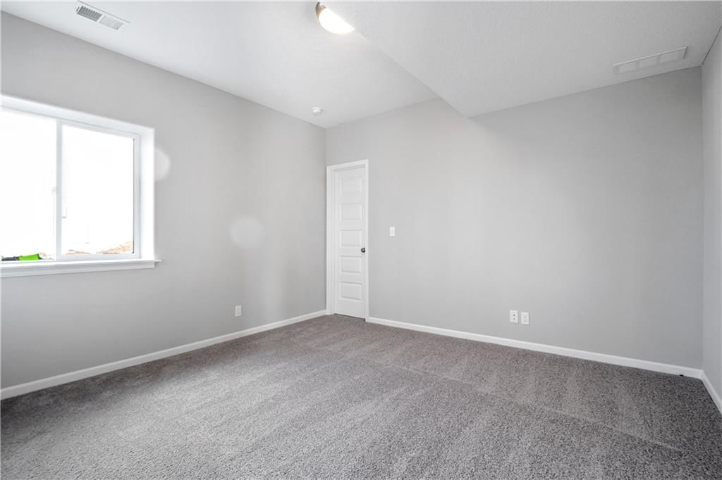 Photo 5 of 36 - 25437 W 149th Terrace, Olathe, KS 66061