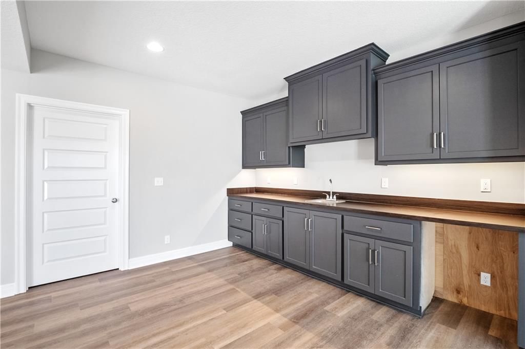 Photo 9 of 36 - 25437 W 149th Terrace, Olathe, KS 66061