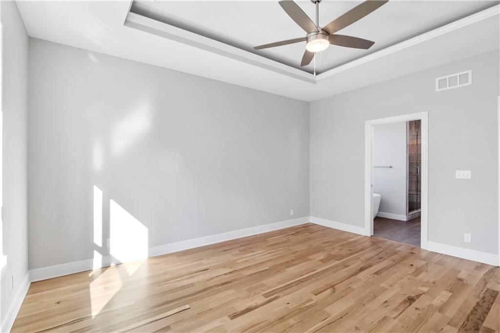 Photo 10 of 36 - 25437 W 149th Terrace, Olathe, KS 66061