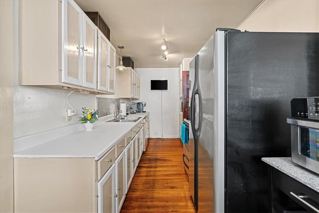 1405 W 40th Street — photo 14