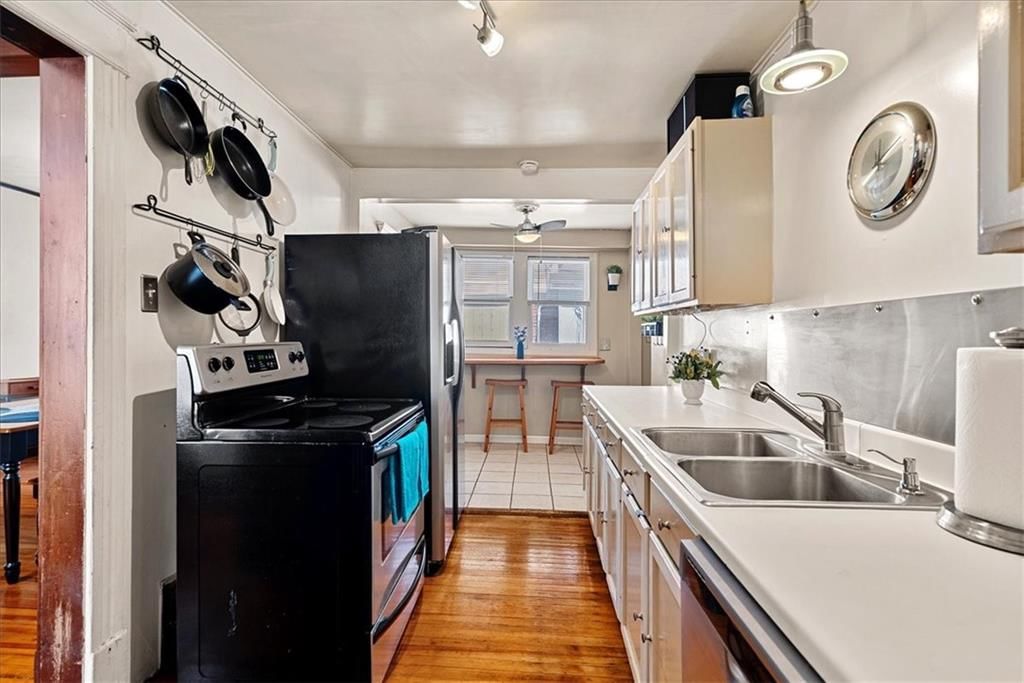 1405 W 40th Street — photo 15