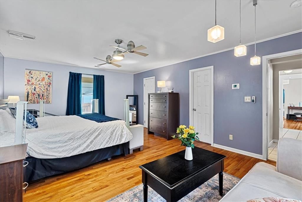 1405 W 40th Street — photo 18