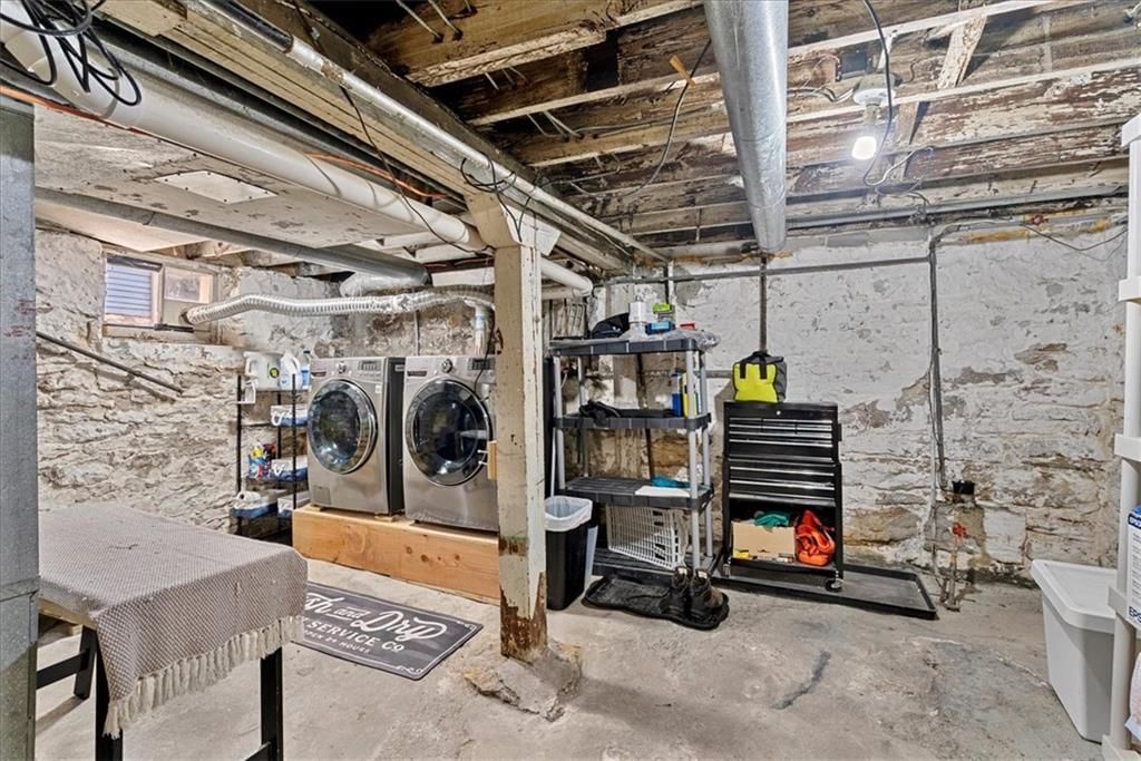 1405 W 40th Street — photo 26