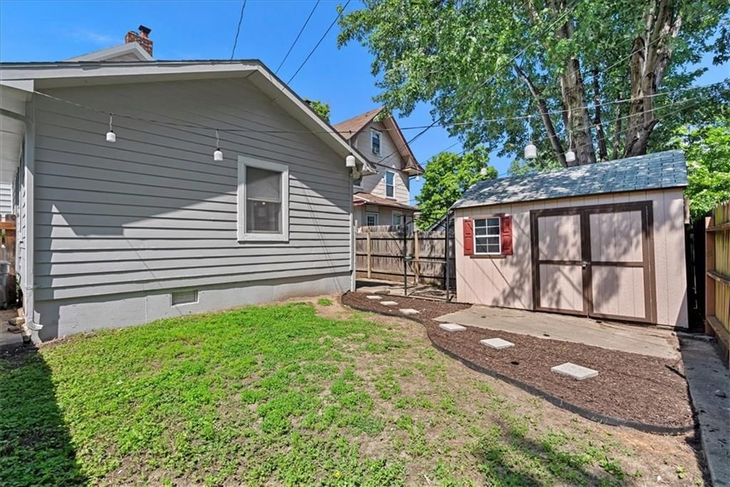 1405 W 40th Street — photo 28