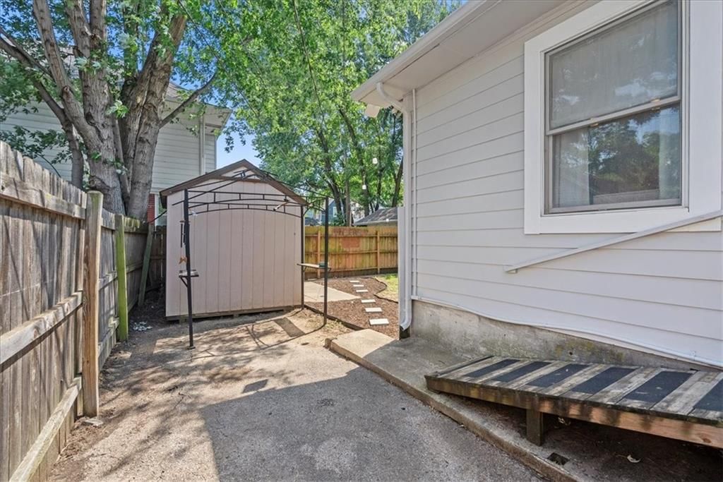 1405 W 40th Street — photo 29