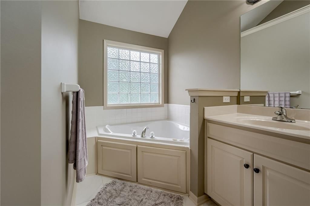 2208 SW Hawk View Road — photo 23