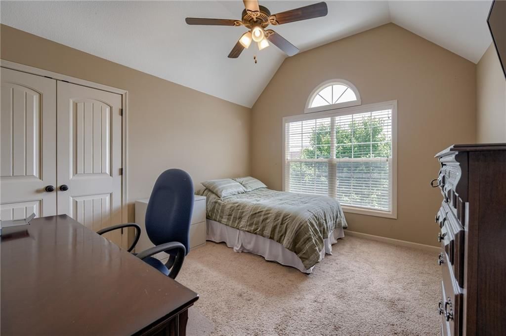 2208 SW Hawk View Road — photo 25