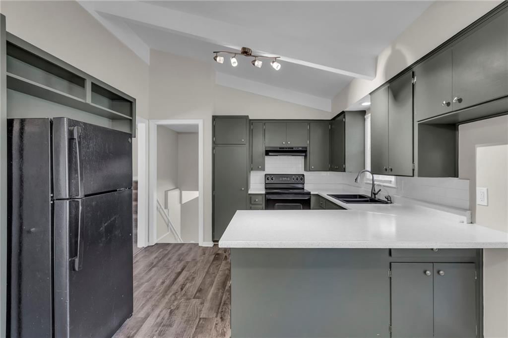 6404 N Wayne Avenue — photo 11