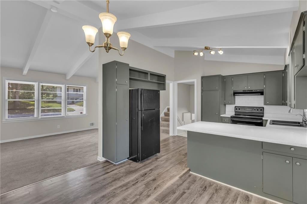6404 N Wayne Avenue — photo 13