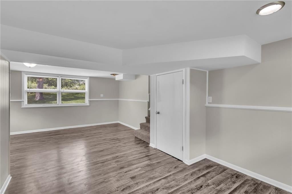 6404 N Wayne Avenue — photo 29