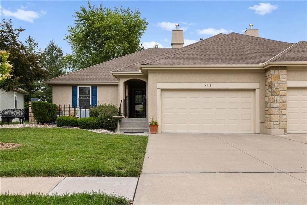 4113 SW Homestead Drive, Lee's Summit, MO