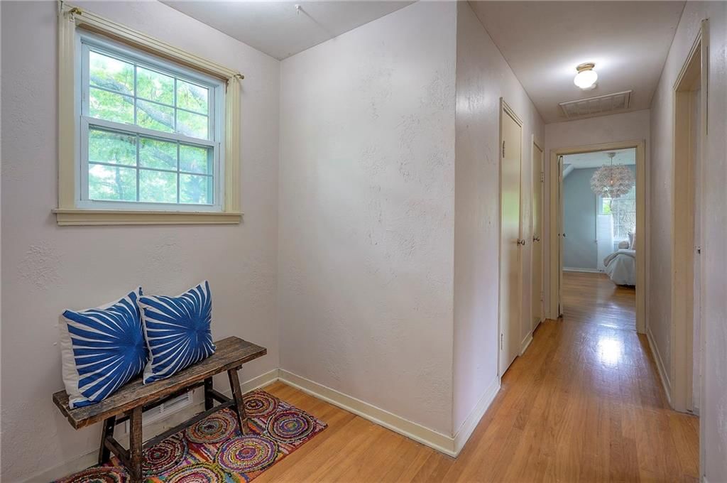 5718 W 101st Terrace — photo 36
