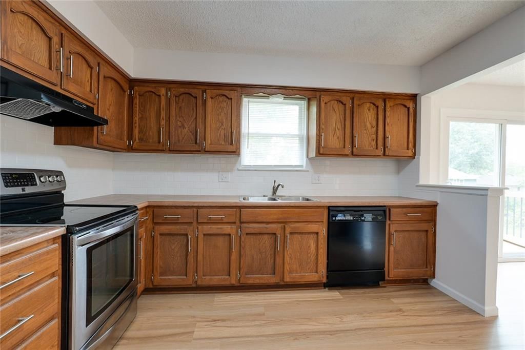 1506 N Holland Court — photo 15