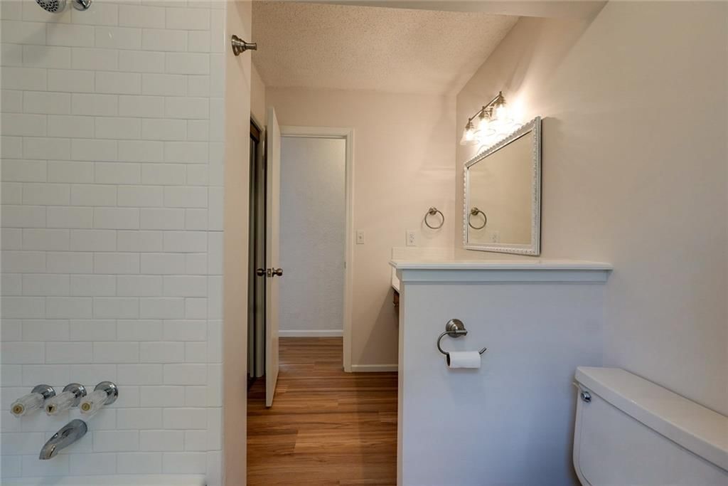 1506 N Holland Court — photo 18