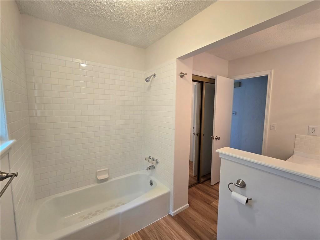 1506 N Holland Court — photo 20