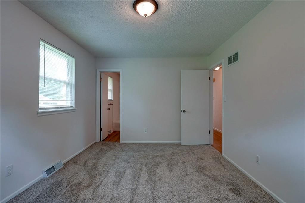 1506 N Holland Court — photo 23