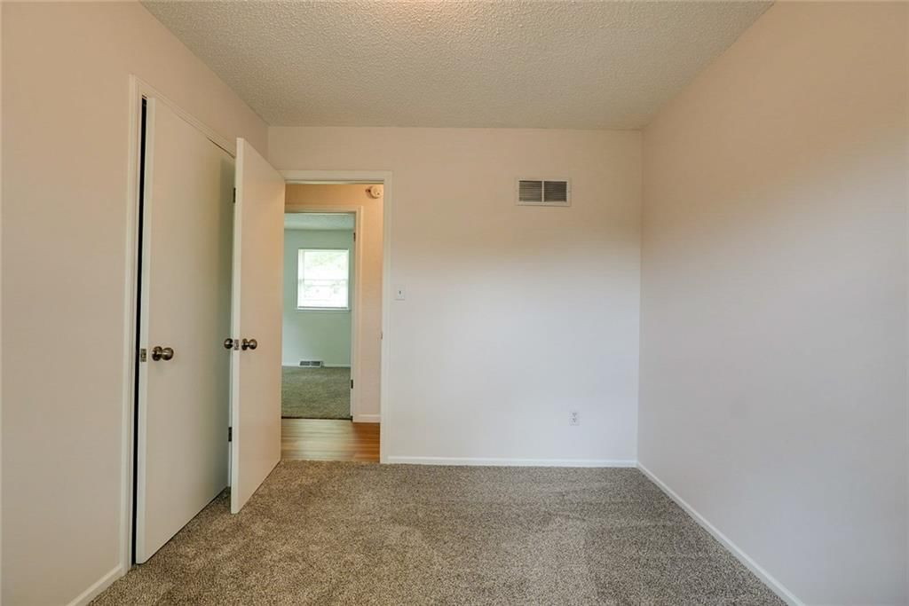 1506 N Holland Court — photo 27