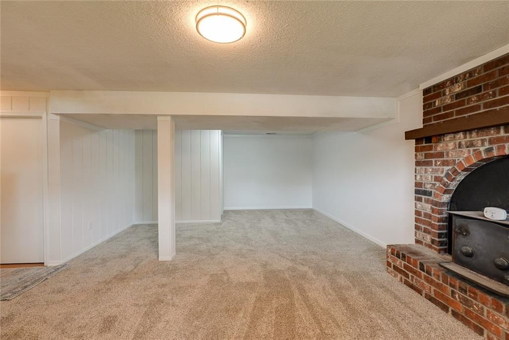 1506 N Holland Court — photo 31