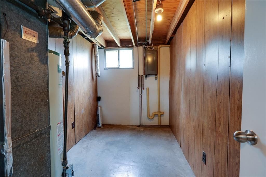 1506 N Holland Court — photo 35