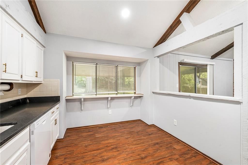 4814 NW 80th Terrace — photo 8