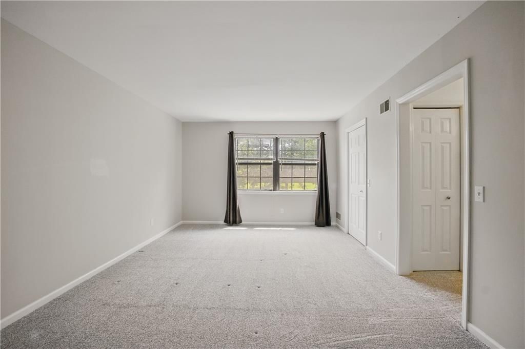 10547 Foster Street — photo 13
