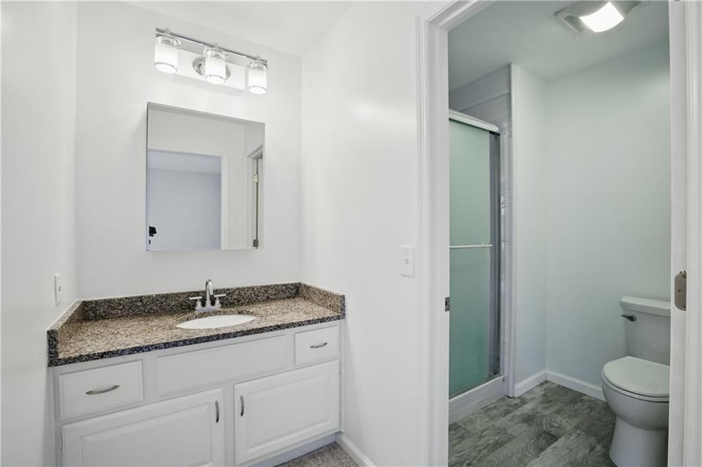 10547 Foster Street — photo 15