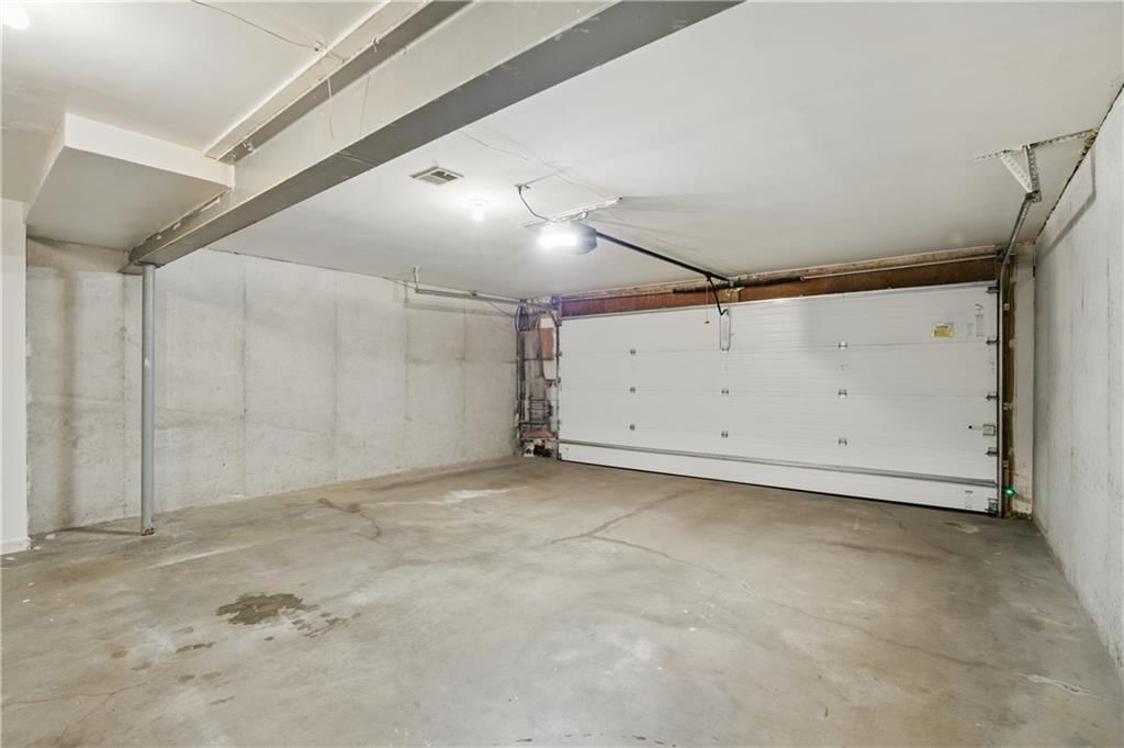 10547 Foster Street — photo 22
