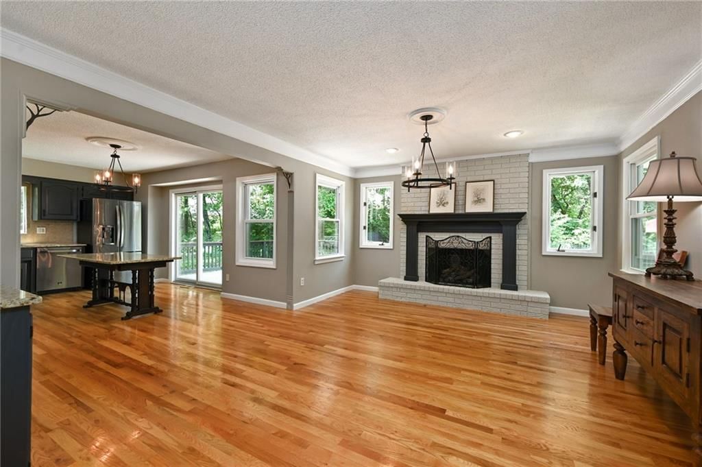 8 Apache Drive — photo 21