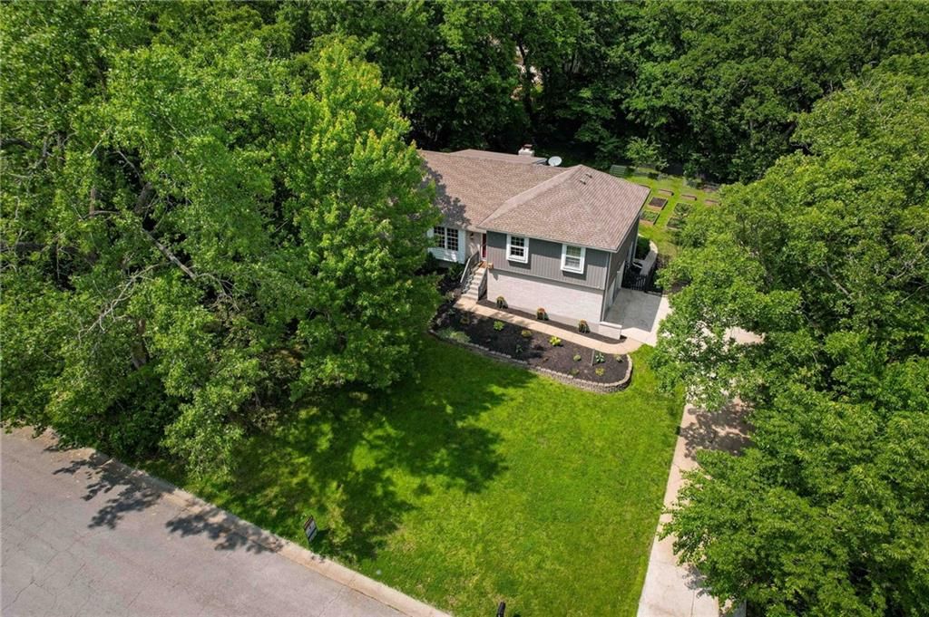 8 Apache Drive — photo 7