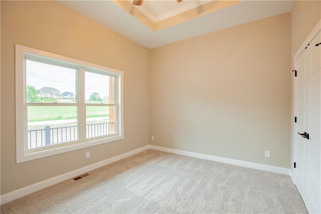 19079 Millstone Terrace — photo 32
