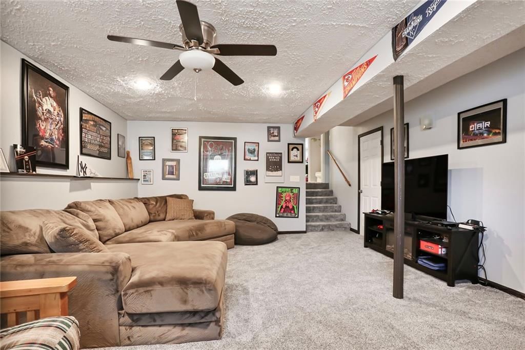 175 W Colleen Drive — photo 23