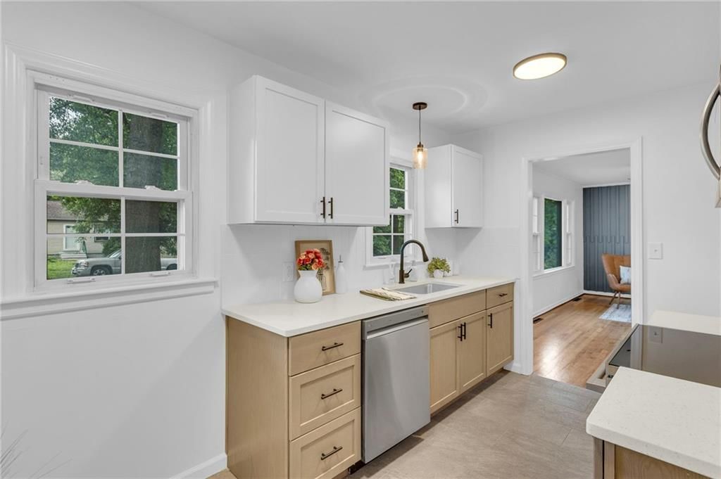 618 W Charles Court — photo 12