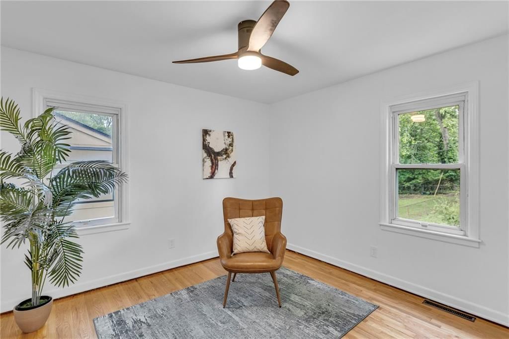 618 W Charles Court — photo 15