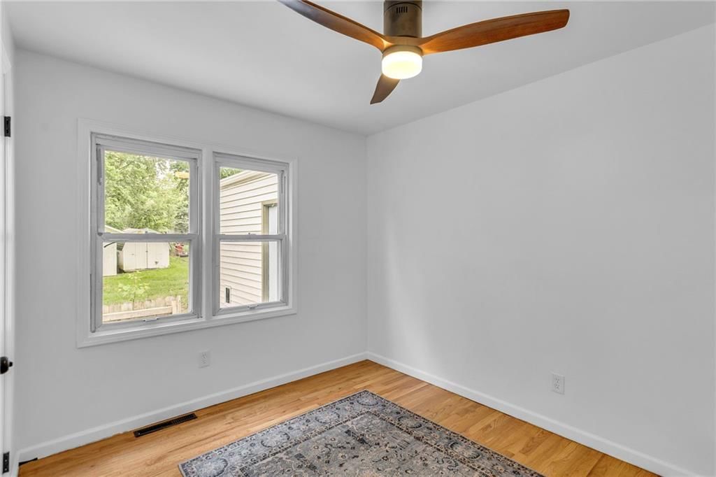 618 W Charles Court — photo 18