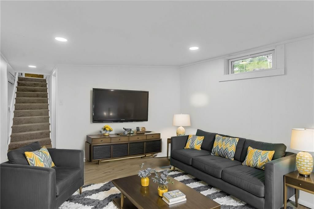 618 W Charles Court — photo 24