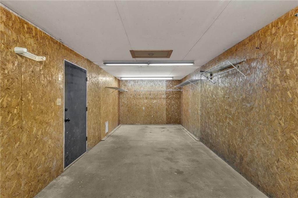 618 W Charles Court — photo 34