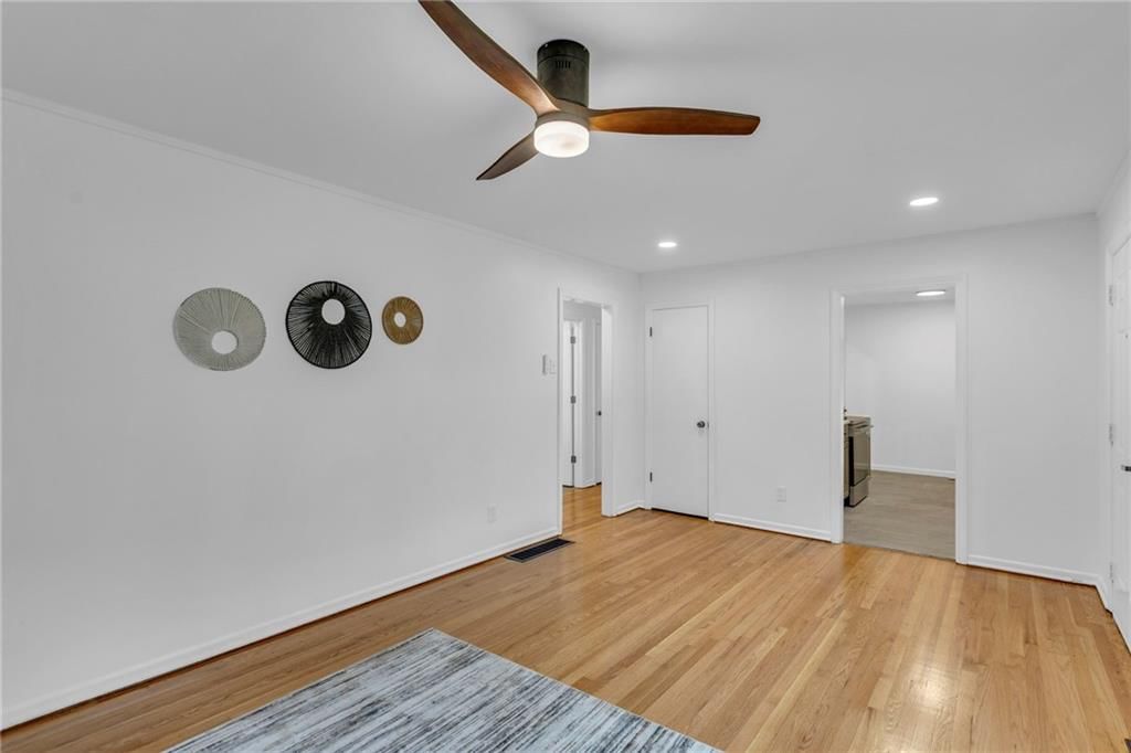 618 W Charles Court — photo 7