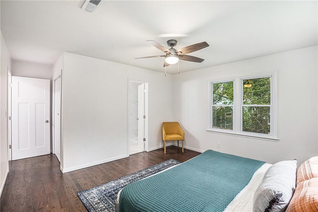 6911 W 72nd Street — photo 17