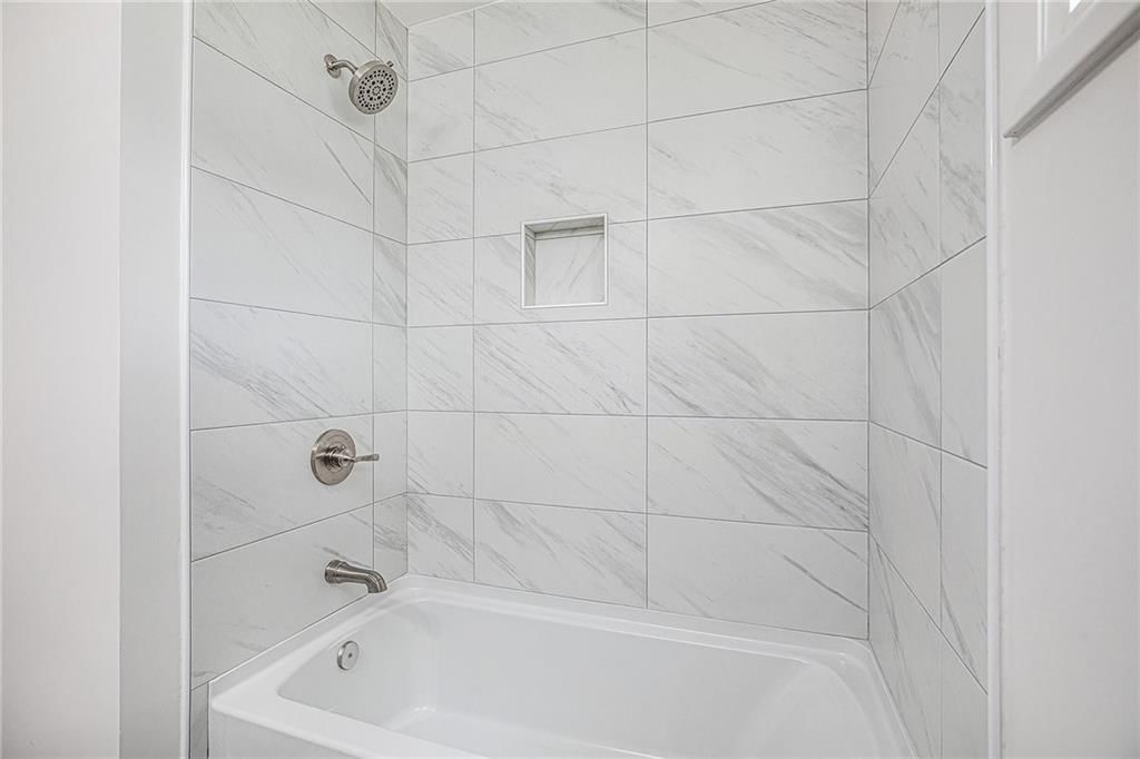 6911 W 72nd Street — photo 25