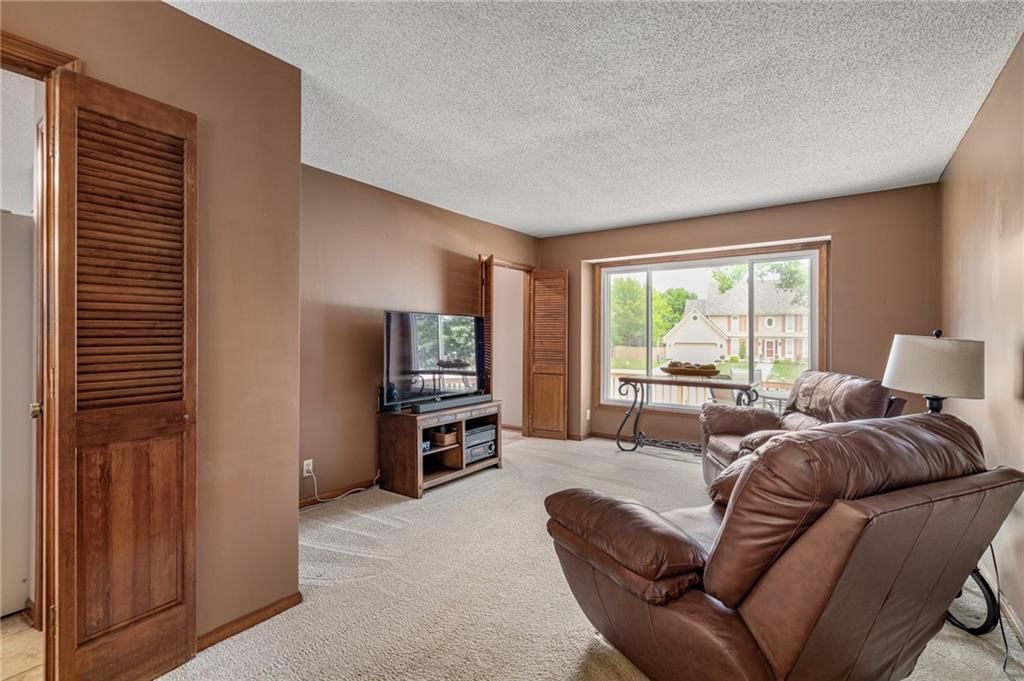 11532 S Lennox Street — photo 16